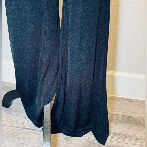 Slinky High-Rise Flare Pants Size M - Picture 2 of 11